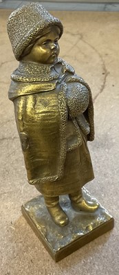 Lot 166 - French bronze figure