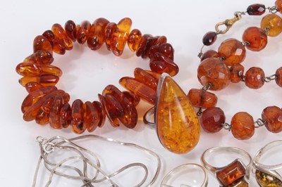 Lot 872 - Group of silver mounted amber jewellery