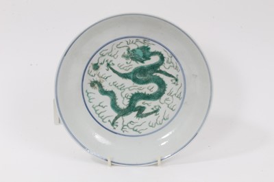 Lot 134 - Chinese dragon dish