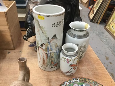 Lot 137 - Three pieces of Chinese Republic period porcelain