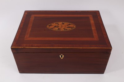 Lot 836 - Georgian mahogany and patera inlaid box