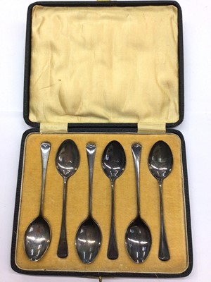 Lot 858 - Cased set of six George V silver teaspoons (Birmingham 1924)