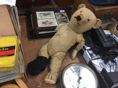 Lot 133 - Vintage Teddy bear with straw filled head and glass eyes