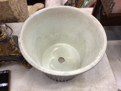 Lot 153 - Pair of large early 19th century Wedgwood cache pots and stands, Provenance: Stour Lodge, Bradfield, Nr Manningtree, Essex