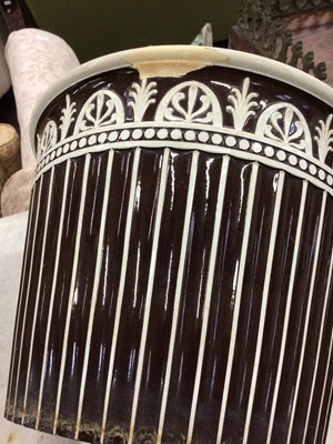 Lot 153 - Pair of large early 19th century Wedgwood cache pots and stands, Provenance: Stour Lodge, Bradfield, Nr Manningtree, Essex
