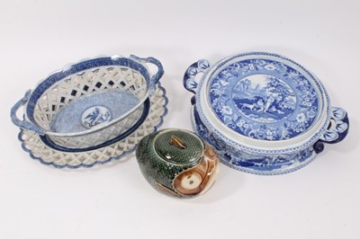 Lot 155 - An English blue and white Pearlware glazed basket and stand, early 19th century, decorated in the classical style, the centre with a roundel containing a sphinx, on a seaweed ground with Greek Key...