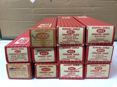 Lot 294 - Hornby Duplo OO gauge corridor and suburban coaches, red boxes (37)