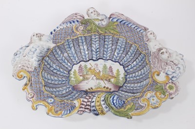 Lot 13 - A late 18th/early 19th century German faience shell shaped basin