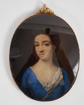 Lot 811 - Attributed to Peter Crosse (c. 1685-1724) oil, portrait miniature of a Lady