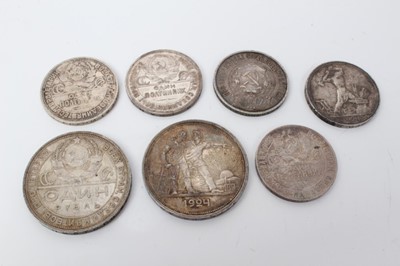 Lot 50 - Russia - Mixed silver coins to include Roubles 1924 x 2 AEF and Half Roubles 1922 (N.B. Edge nicks) otherwise GVF, 1924 x 3 VF-AEF and 1926 (7 coins)