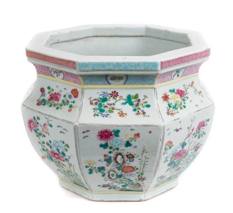 Lot 33 - 19th century Chinese famille rose jardinière