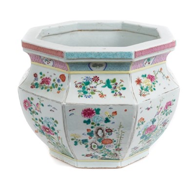 Lot 33 - 19th century Chinese famille rose jardinière