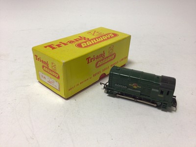 Lot 114 - Triang TT gauge locomotives including BR green 0-6-0 Diesel Shunter 13007, boxed T95, BR black 0-6-0 Tank locomotive, boxed T90 and one other lined green 4-6-2Britainnia Class 'Boadicea' 70036, box...