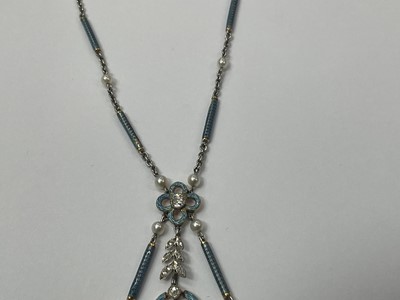 Lot 404 - A fine Edwardian Belle Époque diamond pearl and enamel pendant necklace