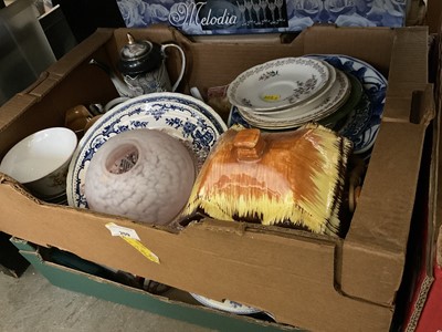 Lot 209 - Group of collectors plates, various other mixed ceramics and glassware.