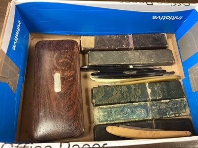 Lot 74 - Selection of cut throat razors