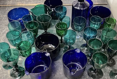 Lot 166 - Collection of decorative glass