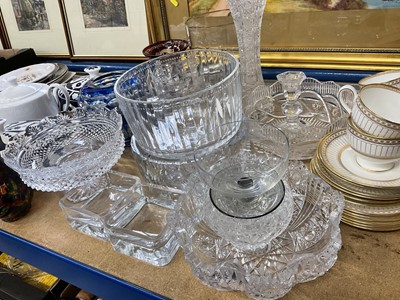 Lot 228 - Collection of ceramics, glass and sundries