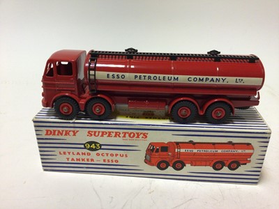 Lot 10 - Dinky Leyland Octopus Tanker - Esso No 943 in original box