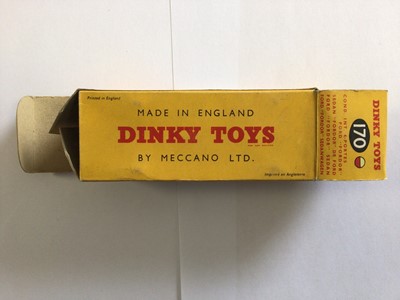 Lot 29 - Dinky Ford Fordor Sedan No 170 in original box