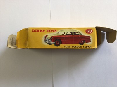 Lot 29 - Dinky Ford Fordor Sedan No 170 in original box