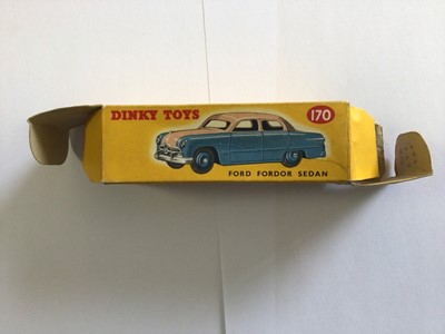 Lot 29 - Dinky Ford Fordor Sedan No 170 in original box