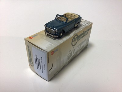 Lot 62 - Lansdowne Models LDM III 1954 Hillman Minx, LDM 44 1948 Austin 'A90', LDM49 1951 Triumph Mayflower all boxed (3)