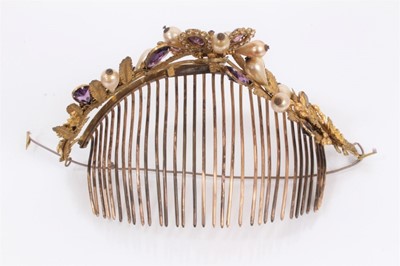Lot 889 - Early 19th century gilt metal paste set tiara