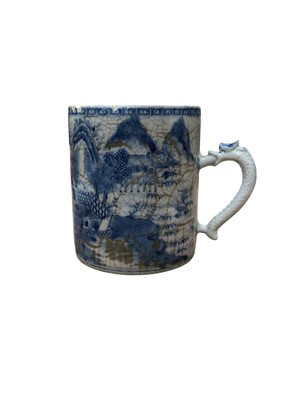 Lot 81 - 18th century Chinese blue and white tankard