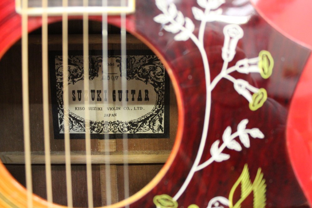 Lot 2215 - 1970s Suzuki acoustic Hummingbird guitar by