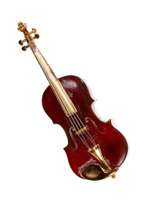 Lot 408 - Novelty amber violin brooch