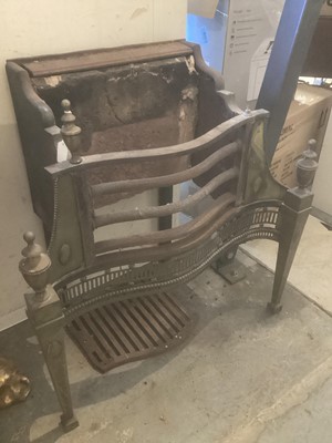 Lot 1314 - George III pierced brass and iron serpentine fire basket,  74cm wide