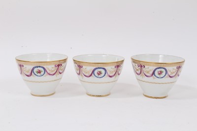 Lot 107 - Three early 19th century Paris porcelain tea bowls