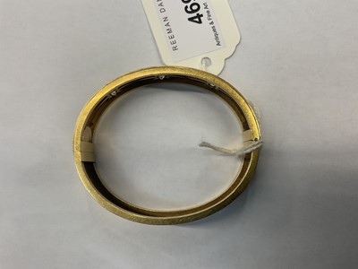 Lot 469 - Victorian gold and diamond bangle