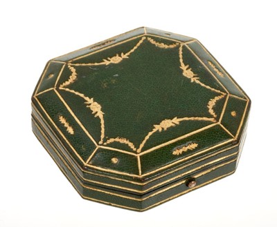 Lot 406 - Fine Edwardian Belle Époque diamond and enamel brooch with oval painted panel