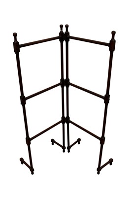 Lot 1500 - Georgian folding mahogany towel rail, 103cm high