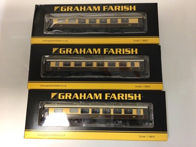Lot 79 - Graham Farish N gauge Pullman Carriages including Diner No.0646 (6), Brake End Composite Coach No.0656 (2), First Parlour "Garnet" 374-200C (2), Second Parlour "Car No.350" 374-210C (2)...