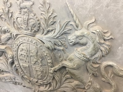 Lot 186 - Impressive fibreglass Victorian-style royal warrant coat of arms