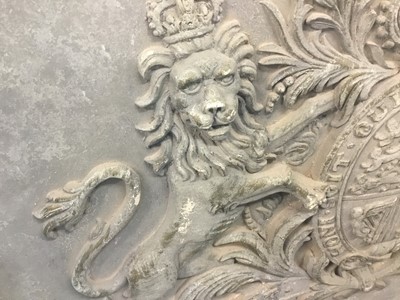 Lot 186 - Impressive fibreglass Victorian-style royal warrant coat of arms