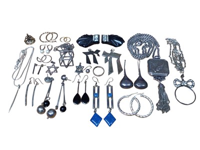 Lot 225 - Group of silver and white metal jewellery, Victorian seal fob, pair of 9ct white gold pearl drop earrings, pair of 9ct gold hooping earrings and one other pair