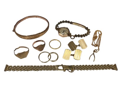 Lot 142 - Group of gold and yellow metal jewellery