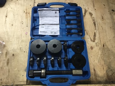 Lot 30 - Bearing/ bush removal and installation tool kit, cased