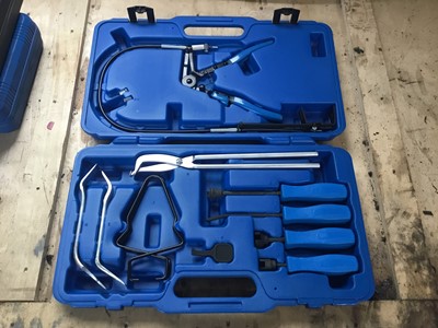 Lot 31 - Hose clip kit, cased