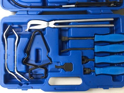 Lot 31 - Hose clip kit, cased