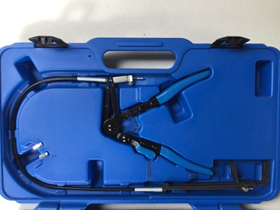 Lot 31 - Hose clip kit, cased
