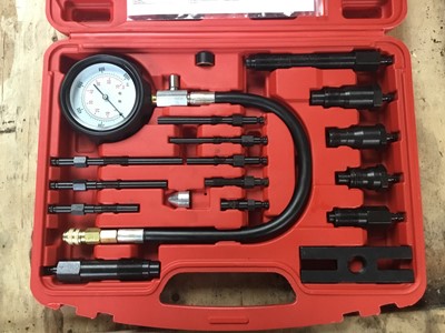 Lot 39 - Me Kanik Deisel engine compression test kit, cased