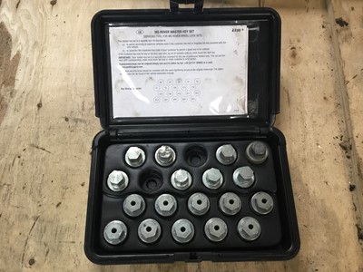 Lot 52 - MG Rover master key locking wheel nut set, cased