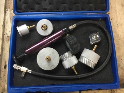 Lot 73 - NST T14001 Cooling System Pressure tester, cased