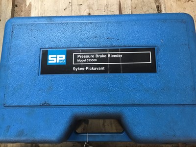 Lot 77 - SP Pressure brake bleeder Model 035500