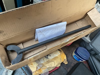 Lot 100 - MG Motor UK MG3 Cam to crank locking tool, part number TEN00005